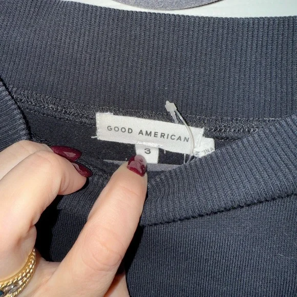 Good American Mock Neck Sweatshirt - Picture 4 of 5